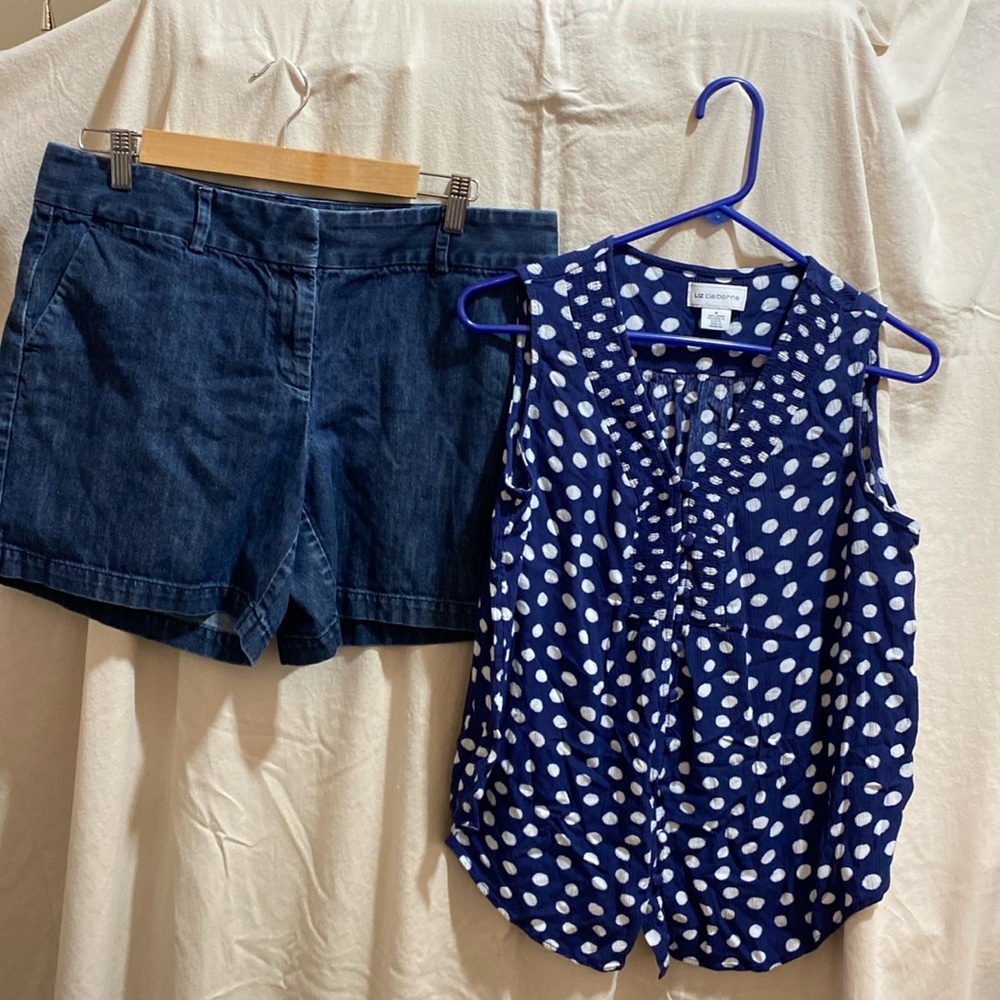 Woman’s Shorts Summer Outfit